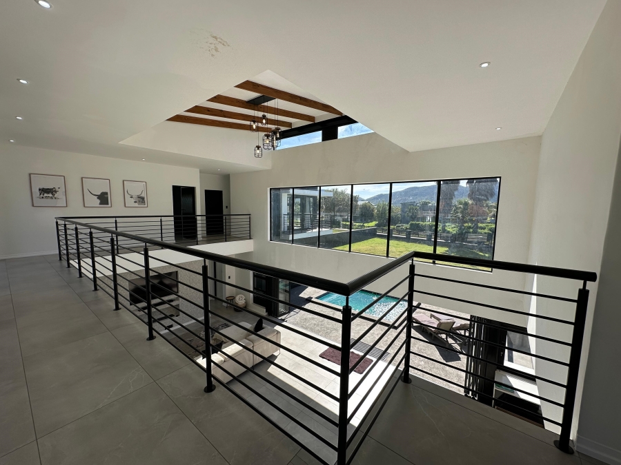 4 Bedroom Property for Sale in The Islands Estates North West